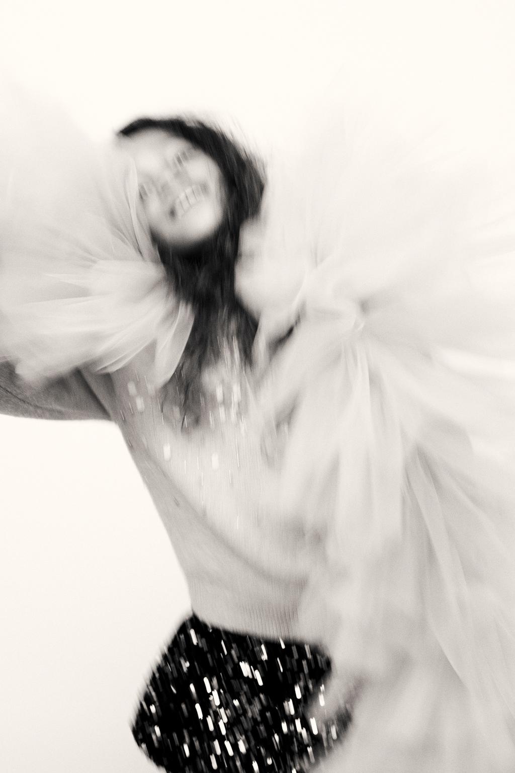 ЮБКА ОБЪЕМНОГО КРОЯ С ПАЙЕТКАМИ