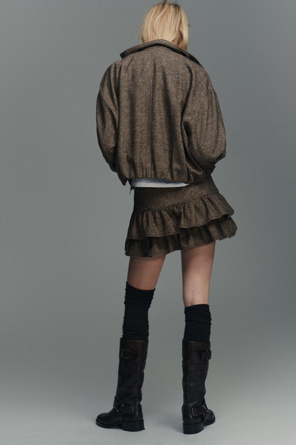 ЮБКА-ШОРТЫ ИЗ ШЕРСТЯНОЙ ТКАНИ В ЕЛОЧКУ