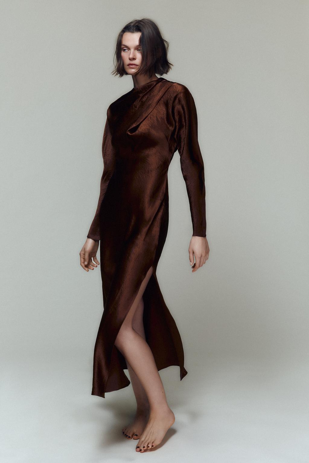 ПЛАТЬЕ МИДИ С ЭФФЕКТОМ МЯТОЙ ТКАНИ И СКЛАДКАМИ