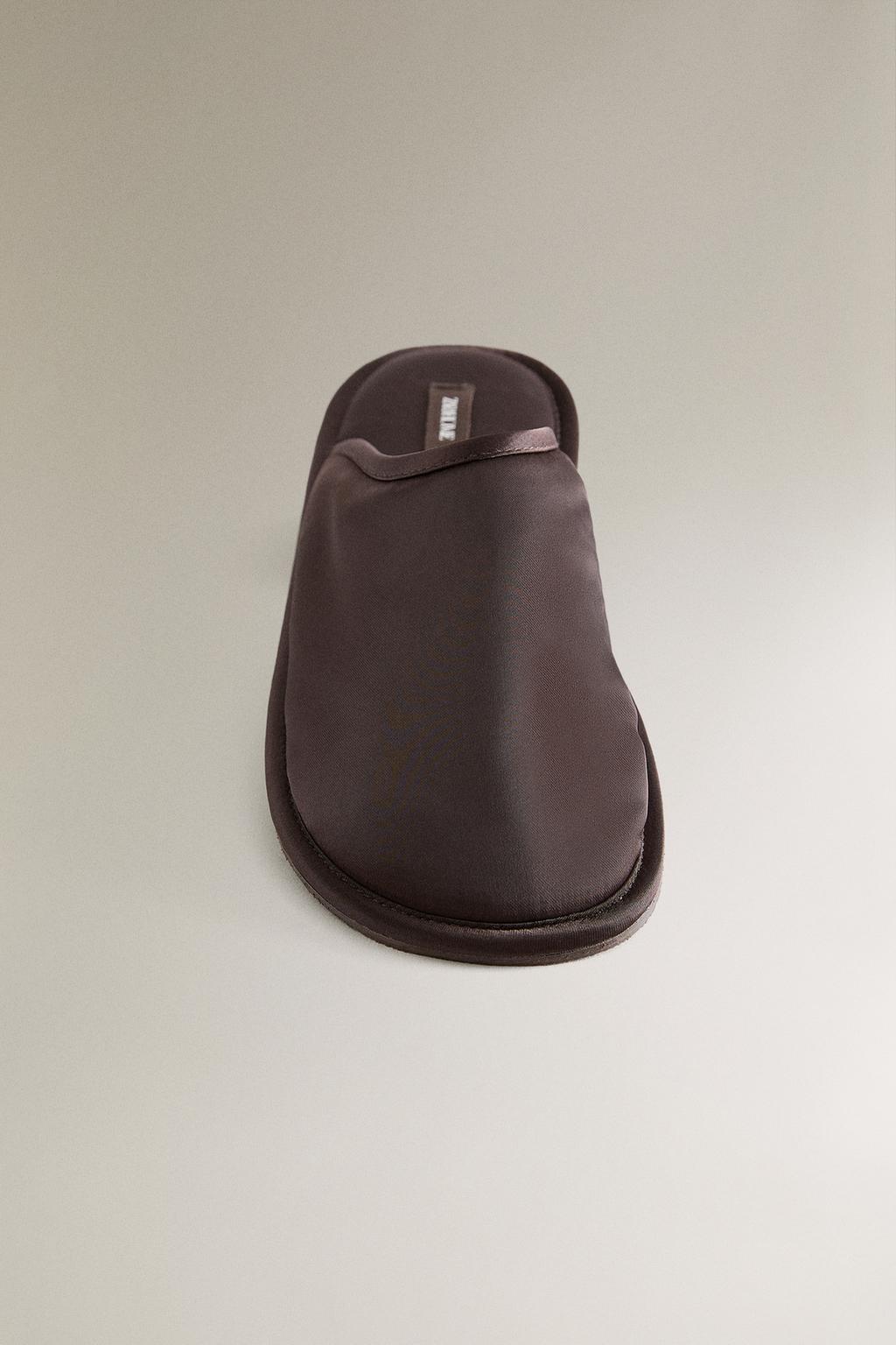 Туфли-сабо из атласа