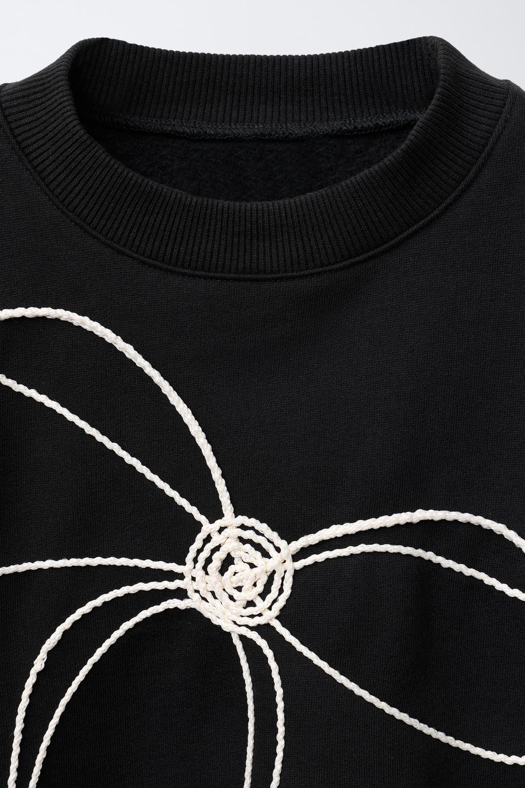 ТОЛСТОВКА С БАНТОМ ИЗ ШНУРКА