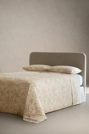 Плоское полотенце с цветочным принтом- Заказать в России