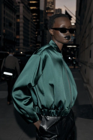 Бомбер из атласа- Заказать в России