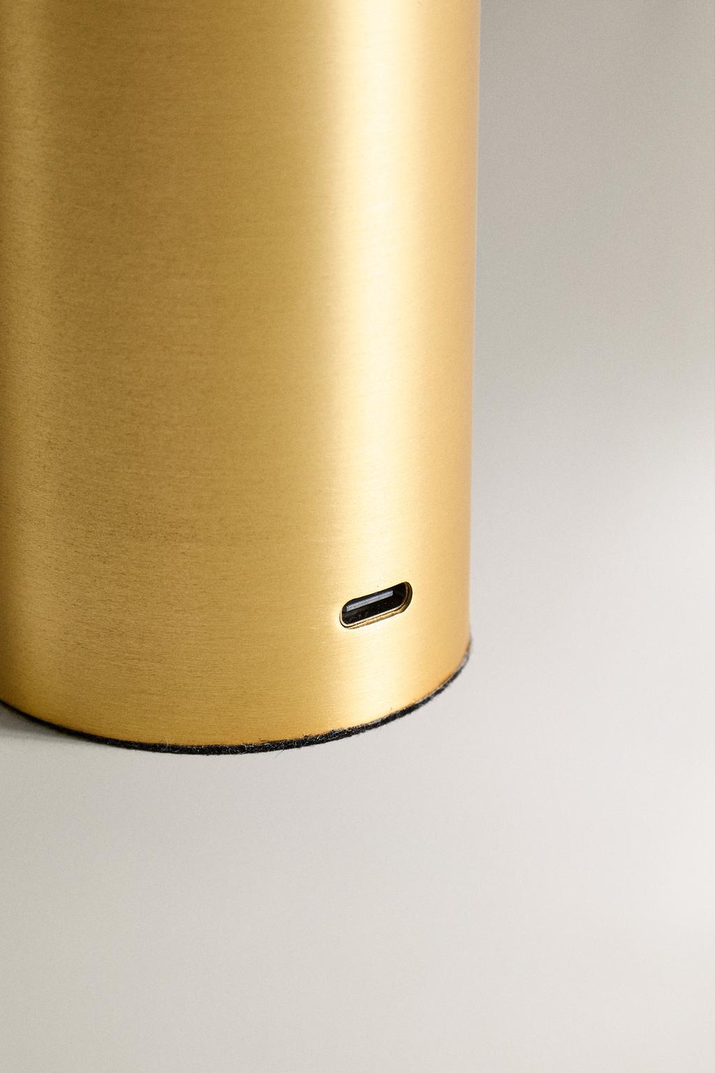 Настольная лампа с бумажным абажуром на светодиодах