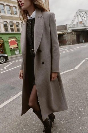 Длинное двубортное пальто