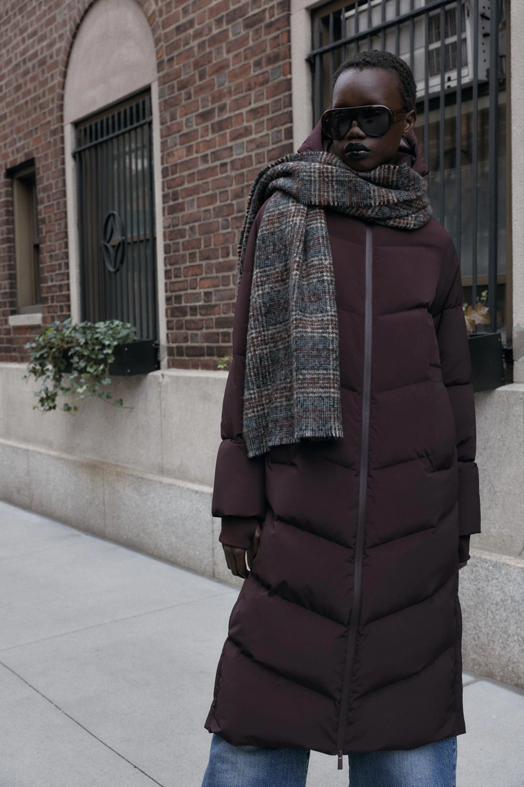 Длинный пуховик ветрозащитный и водоотталкивающий