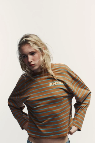 Футболка в полоску с текстом- Заказать в России