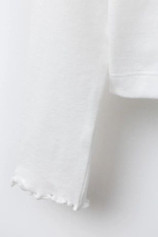 Набор из двух футболок с воротником-стойкой- Заказать в России