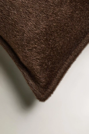 Чехол для подушки из искусственного меха- Заказать в России