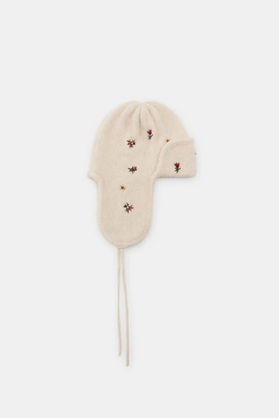 Шапка с ушками и вышивкой- Заказать в России