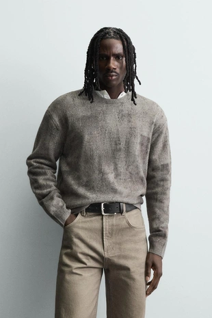 Свитер с принтом BRUSHED- Заказать в России