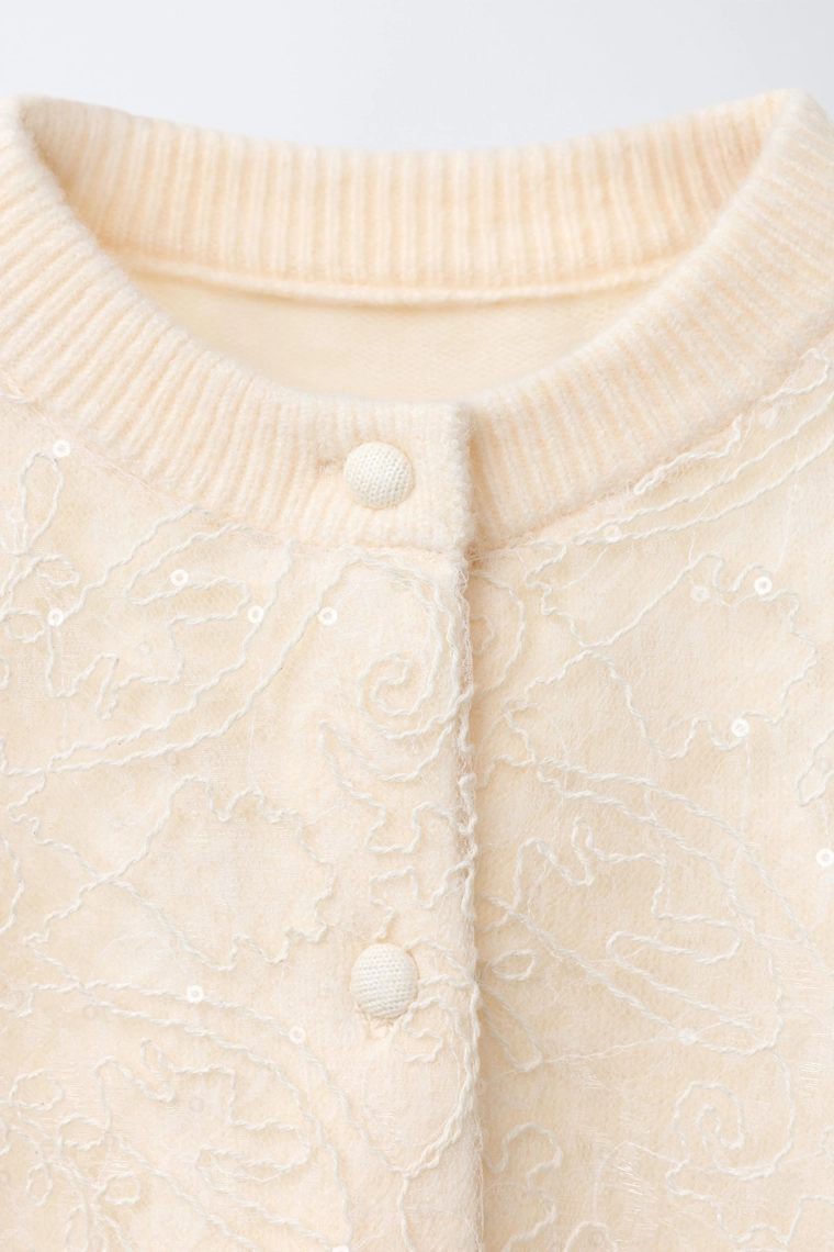 Кардиган с фатином и пайетками