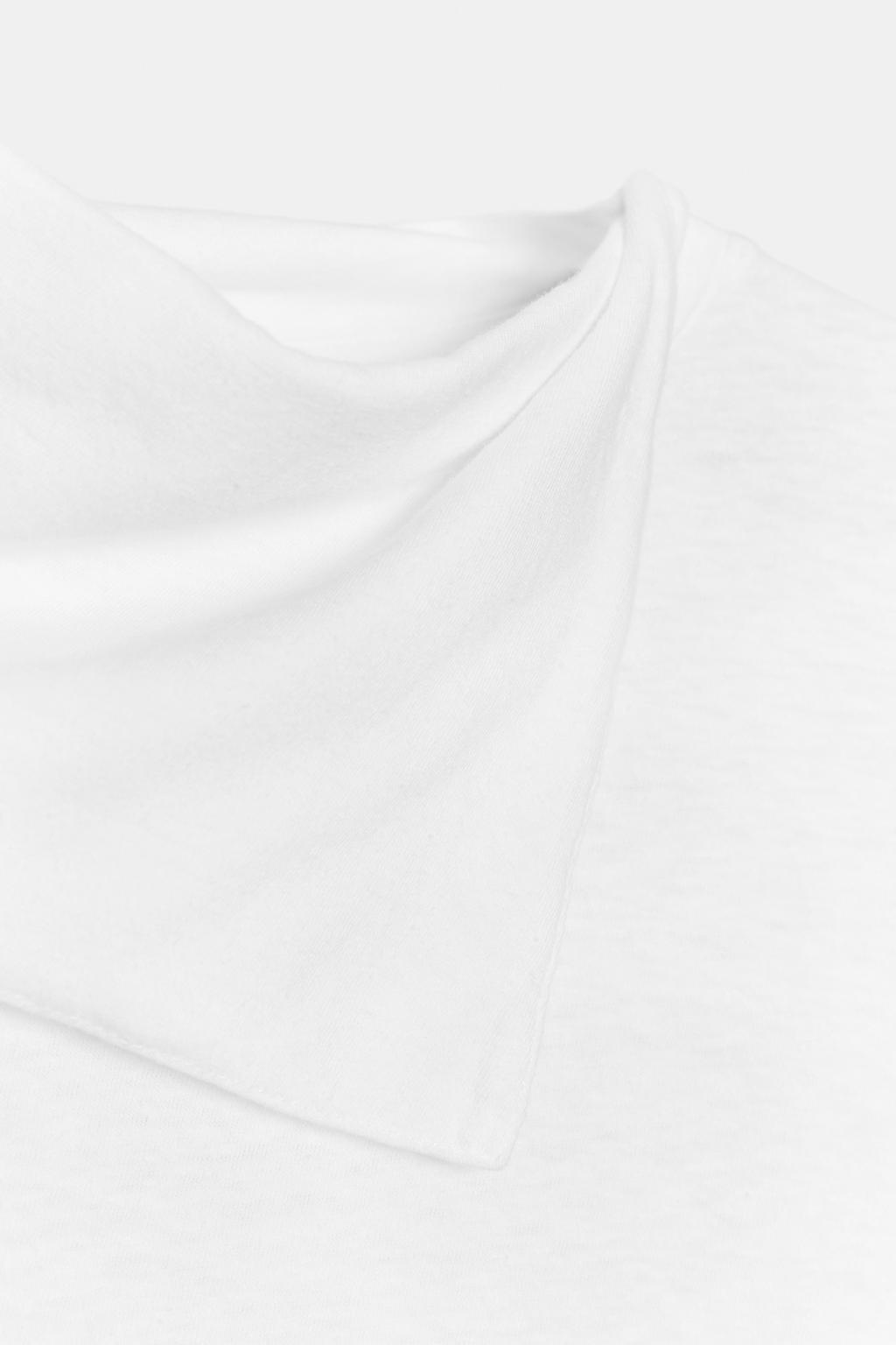 ФУТБОЛКА С ДЛИННЫМИ РУКАВАМИ И ВОРОТНИКОМ-ПЛАТКОМ