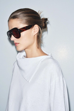 Футболка с длинными рукавами и воротником-платком- Заказать в России