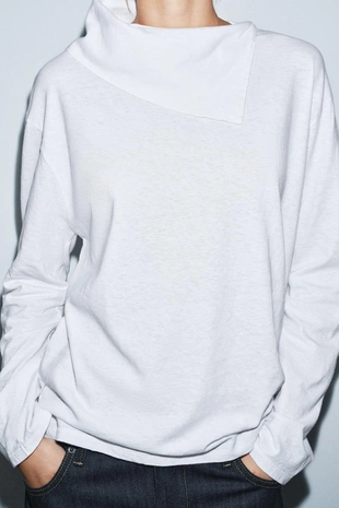 Футболка с длинными рукавами и воротником-платком- Заказать в России