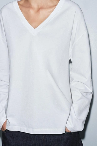 Футболка рустик с V-образным вырезом- Заказать в России