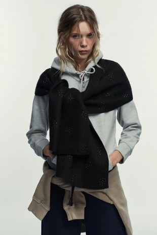 Шарф из шерсти со стразами- Заказать в России