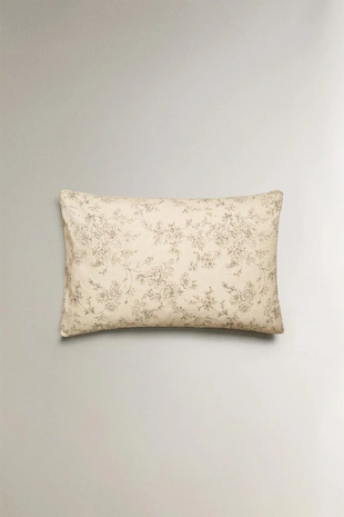 Наволочка с цветочным принтом- Заказать в России