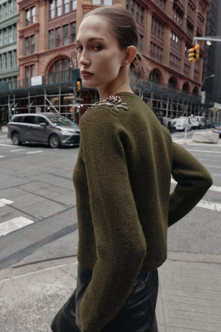 Кардиган с бисером