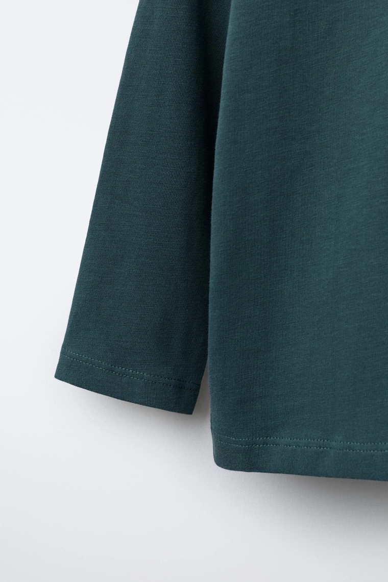 Футболка с принтом белого медведя