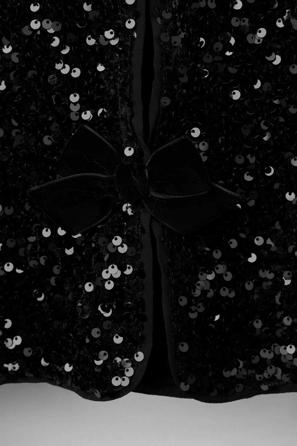 БОЛЕРО С ПАЙЕТКАМИ И БАНТОМ