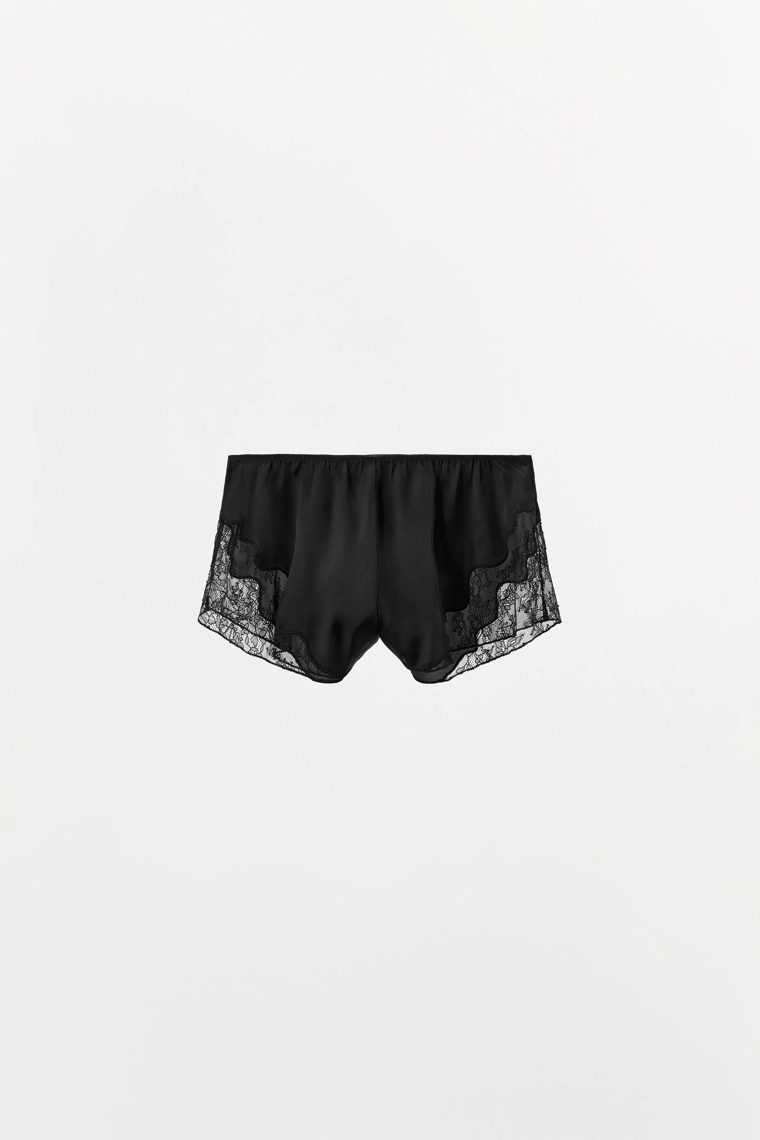 Шорты в стиле белья из атласа с кружевной отделкой