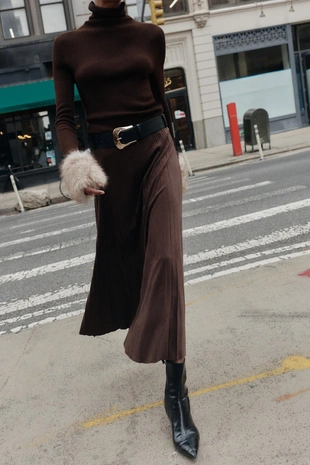 Плиссированная юбка миди из искусственной замши с ремнем- Заказать в России