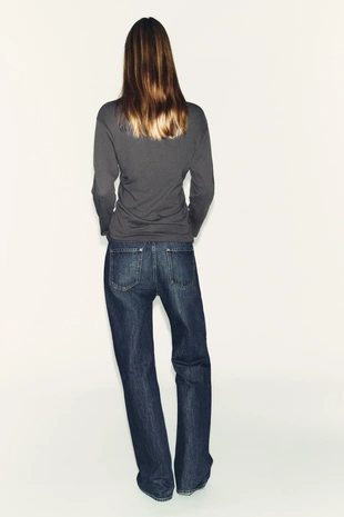 Футболка с длинными рукавами