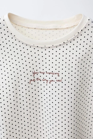 Набор из трех футболок с принтом- Заказать в России