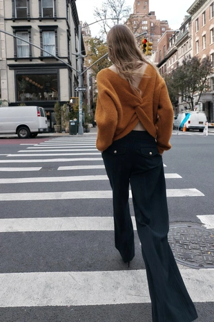 Широкие брюки с высокой посадкой- Заказать в России