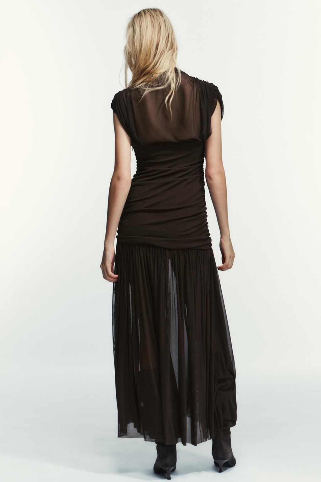 КОМБИНИРОВАННОЕ ПЛАТЬЕ МИДИ СО СБОРКАМИ