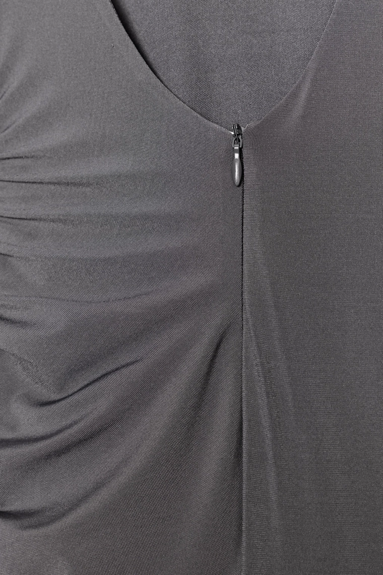 Миди платье с наплечниками и драпировкой