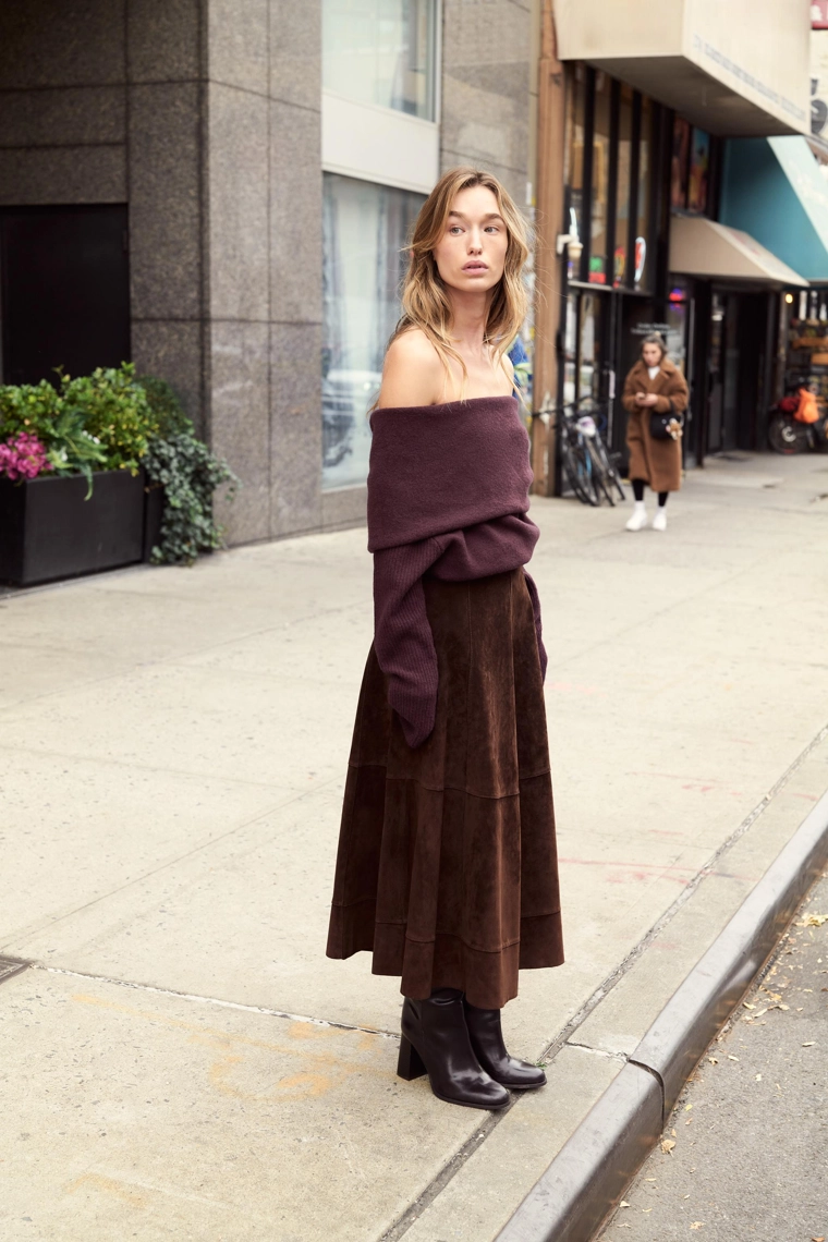 Бандо свитер с голыми плечами