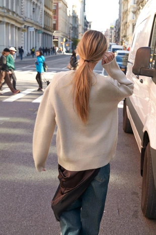 Однотонный свитер- Заказать в России