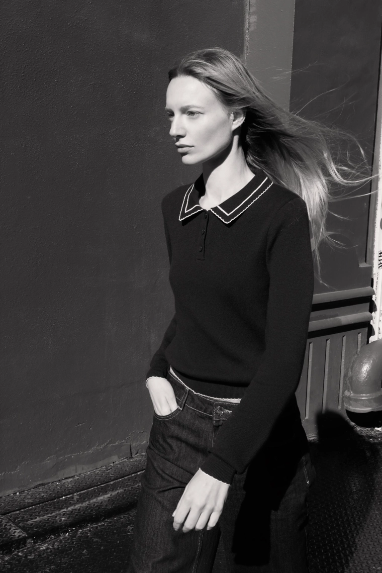 Вязанный поло-свитер с контрастной отделкой