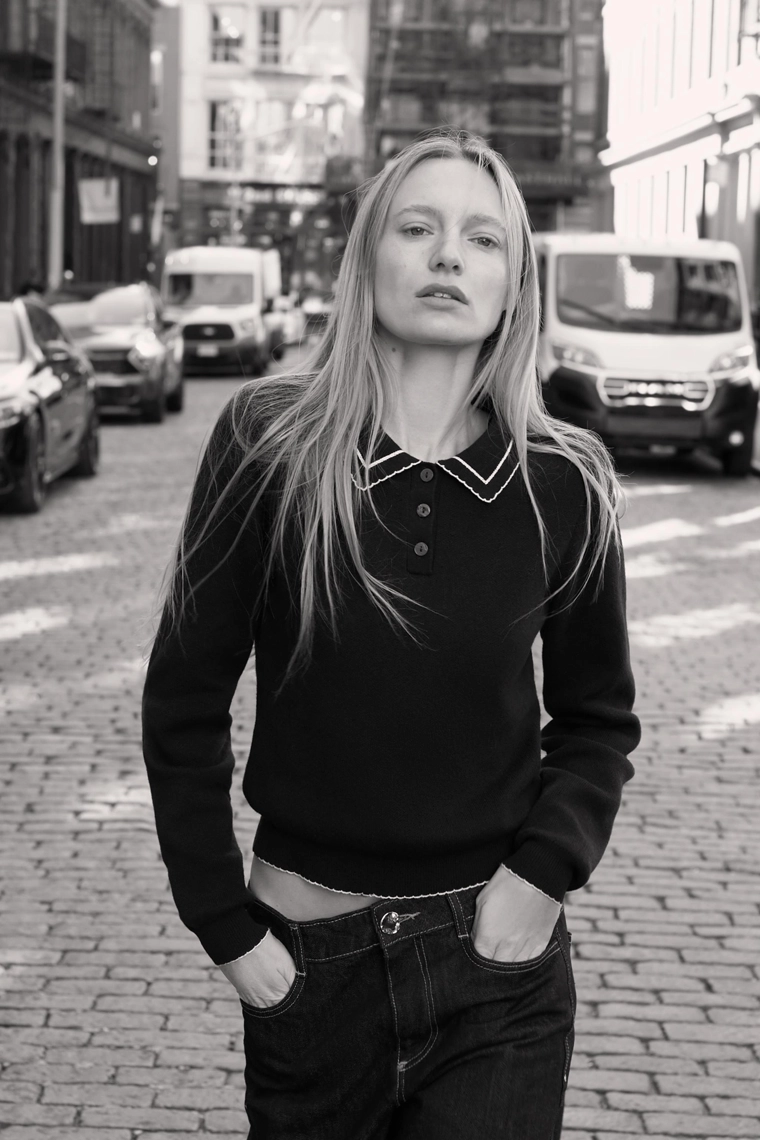 Вязанный поло-свитер с контрастной отделкой