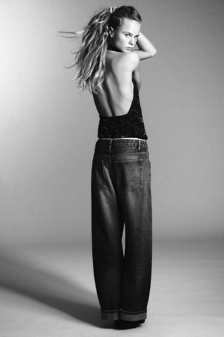 Топ с вышивкой бисером на шее