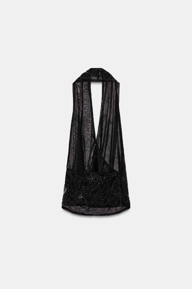 Топ с вышивкой бисером на шее