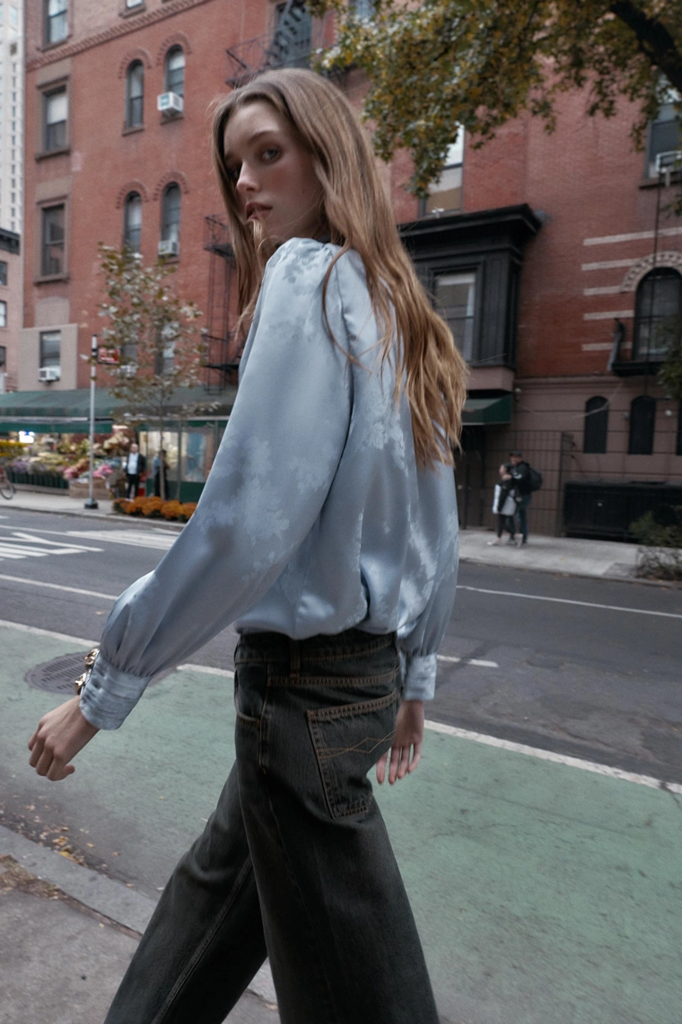 Рубашка с жатым воротником и бантом