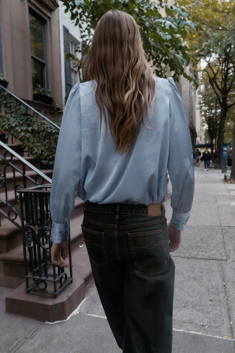 Рубашка с жатым воротником и бантом