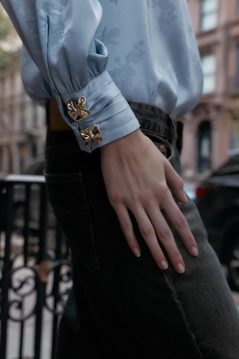 Рубашка с жатым воротником и бантом