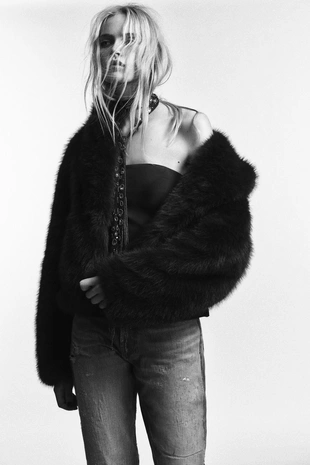 Топ без бретелей- Заказать в России