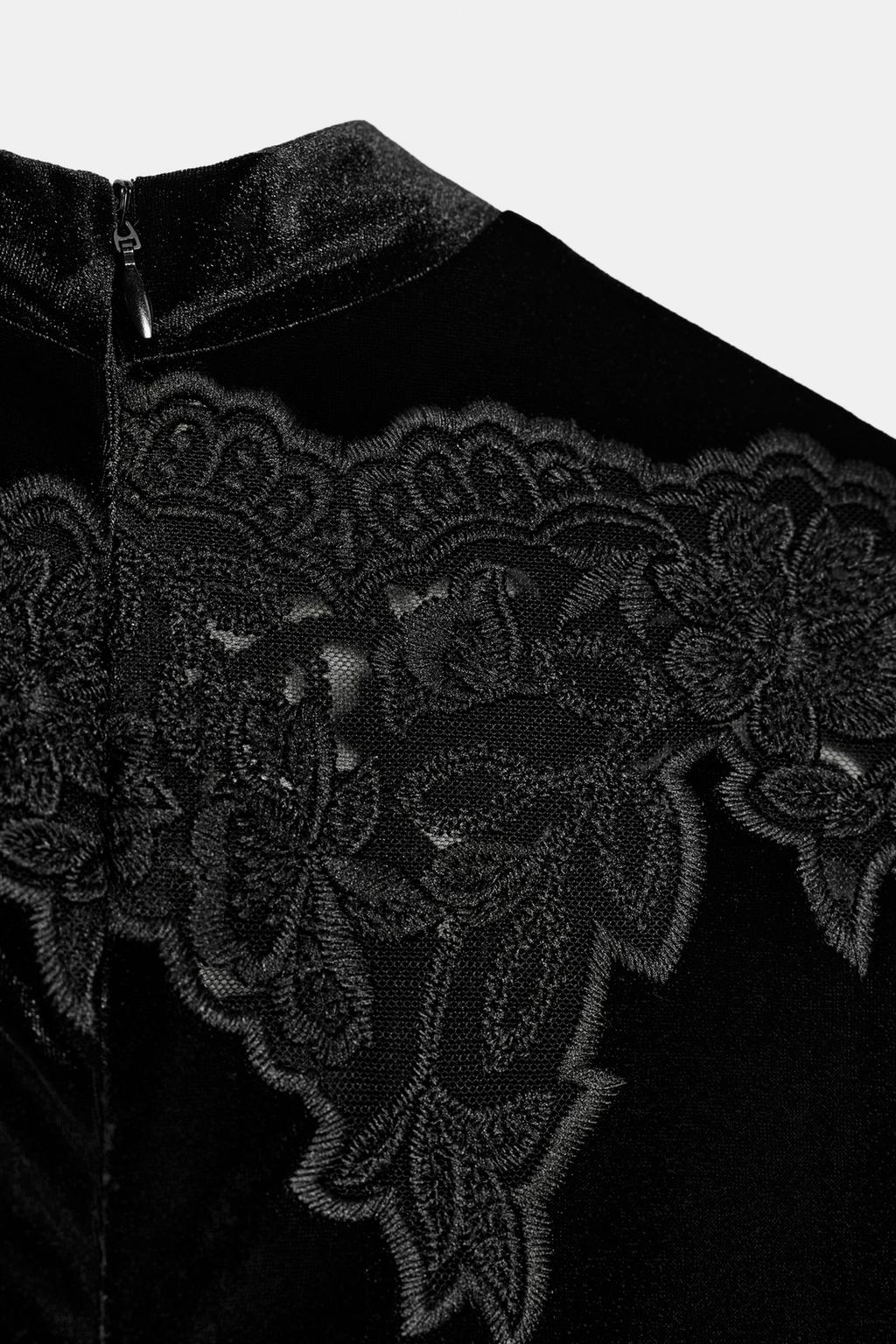 БАРХАТНОЕ ПЛАТЬЕ С КРУЖЕВОМ