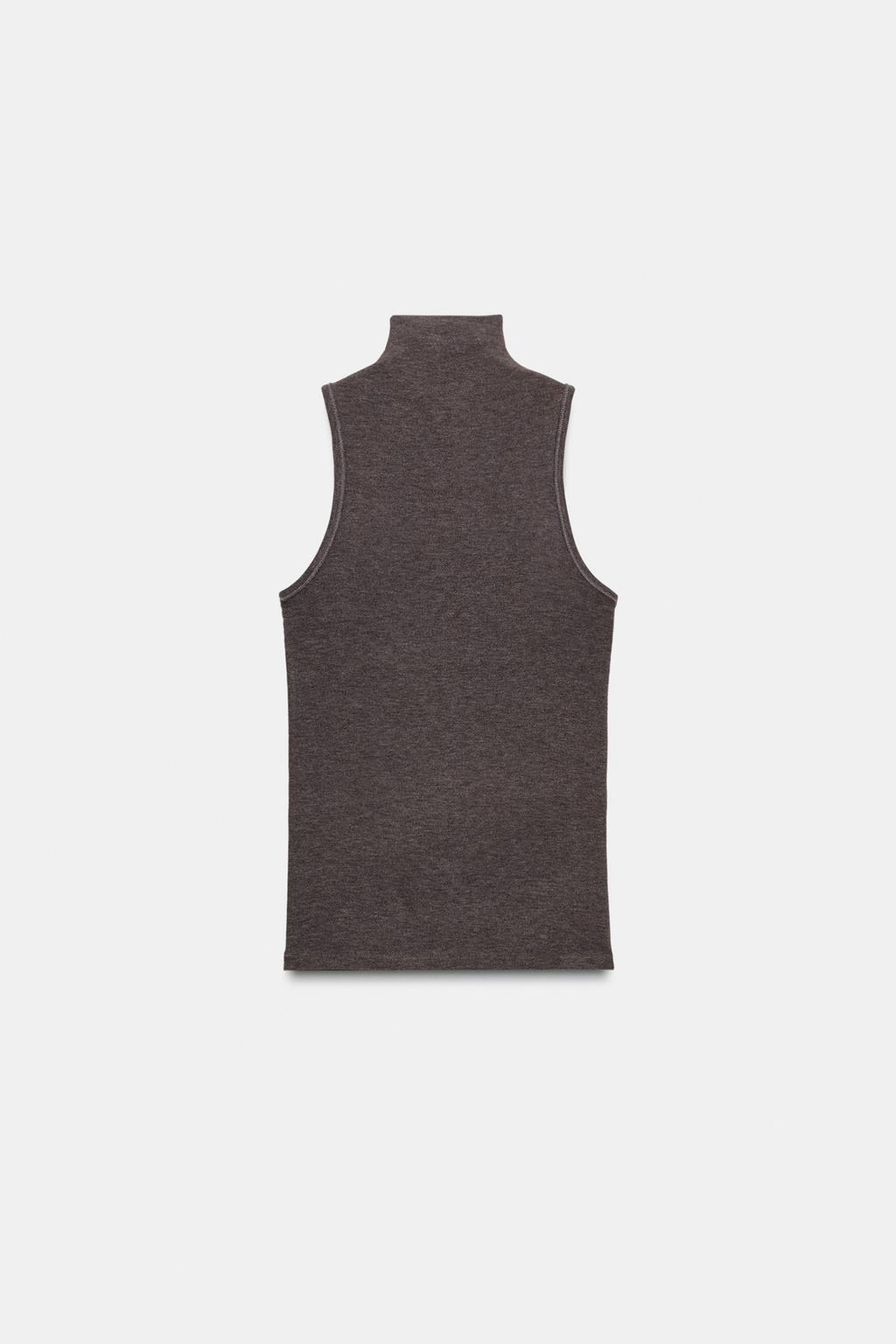 ТОП С ВЫСОКИМ ВОРОТНИКОМ И БЕЗ РУКАВОВ