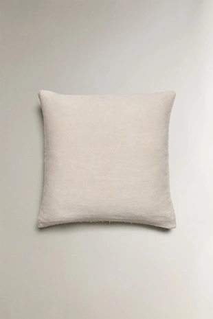 Подушка с вышивкой- Заказать в России