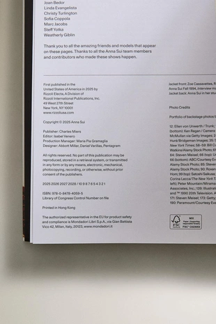 Книга NINETIES- Заказать в России