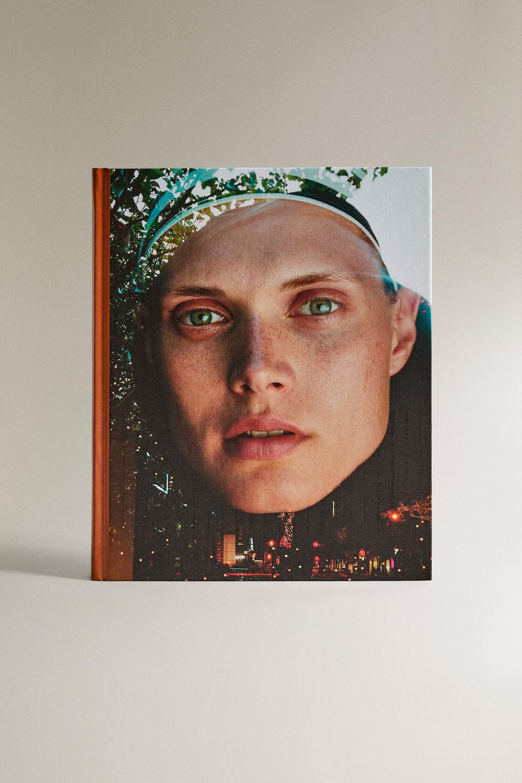 Книга модель