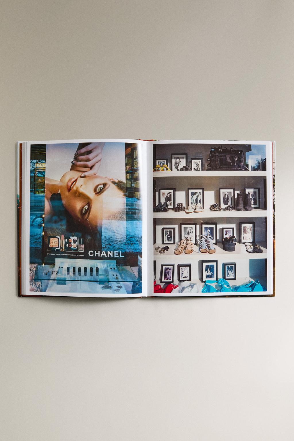 Книга модель