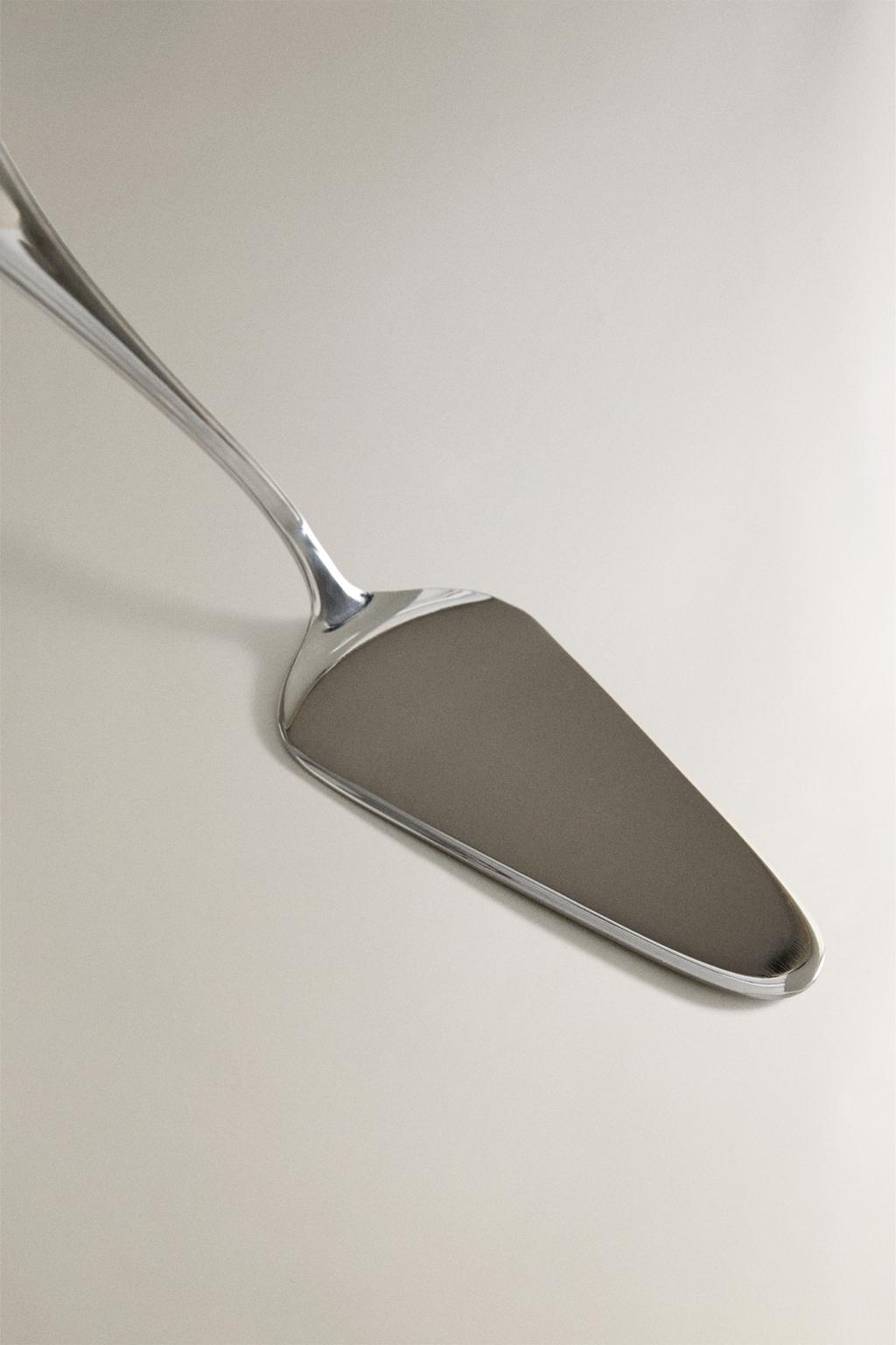 Блестящий стеклянный тортовый нож