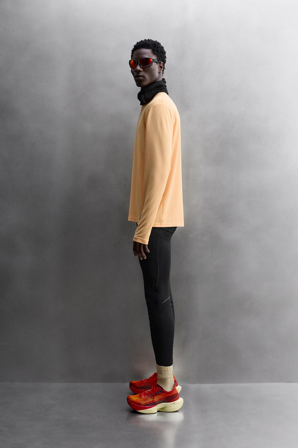 ФУТБОЛКА С ДЛИННЫМИ РУКАВАМИ ДЛЯ БЕГА